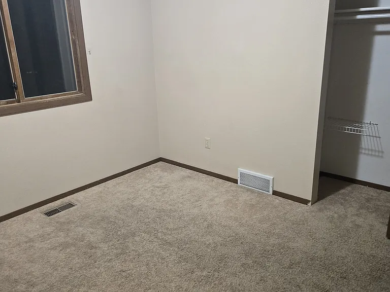 1431 Sioux Blvd #3 — Photo 1