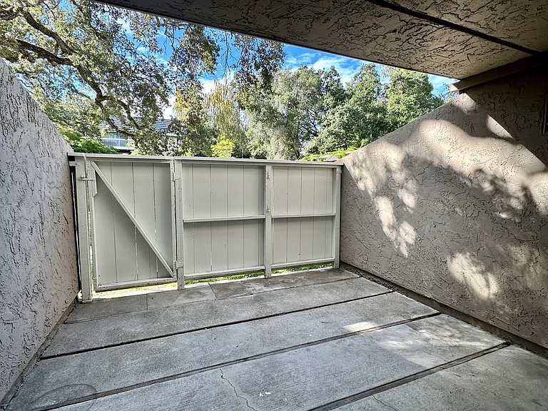 675 Sharon Park Dr #110 — Photo 10