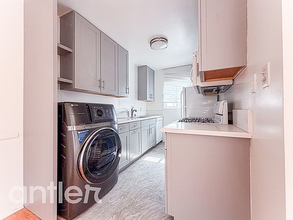 3rd image of 7959 Romaine St APT 6