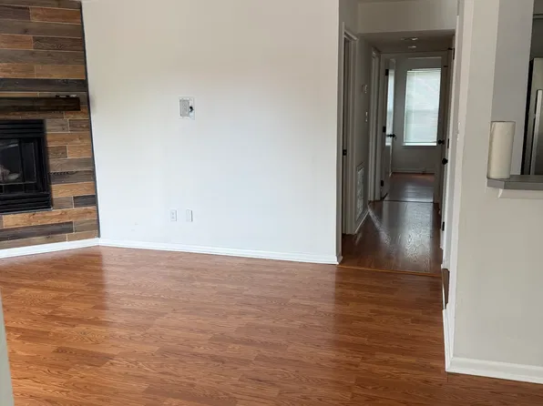 2801 West Ave APT B, Newport News, VA 23607