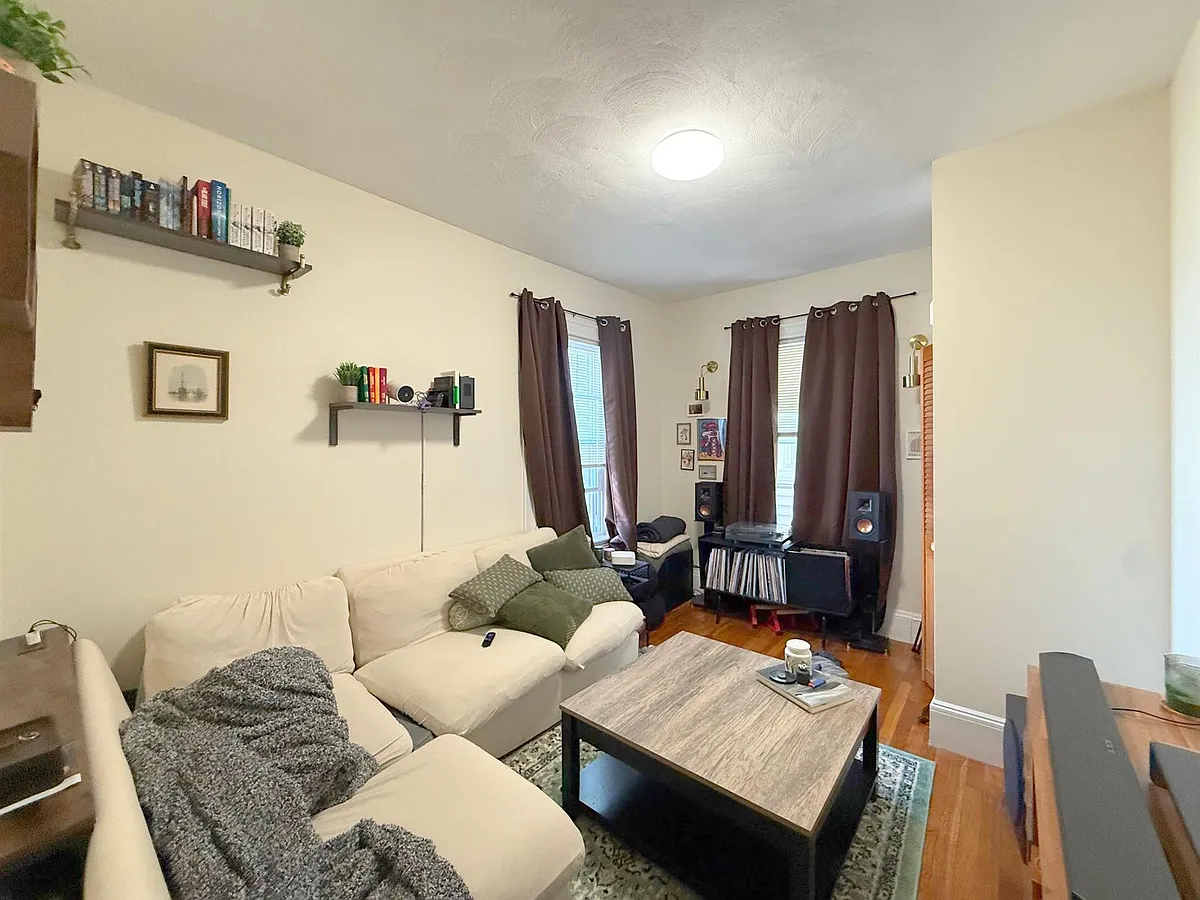 Building Photo - 235 Highland Ave #A