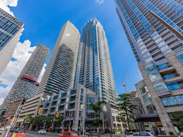 2191 Yonge St #504, Toronto, ON M4S 3H8
