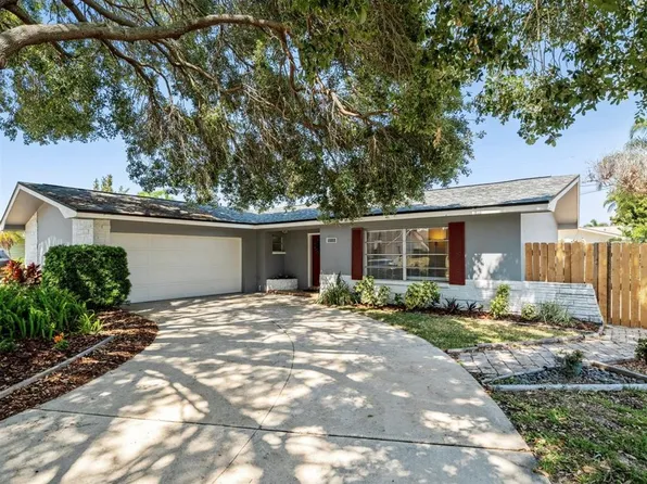 1333 Moreland Dr, Clearwater, FL 33764