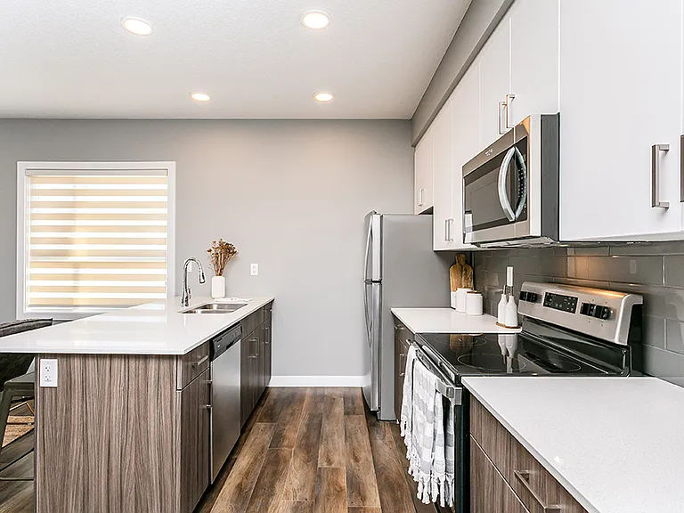 5207 4th Ave SW — Photo 3