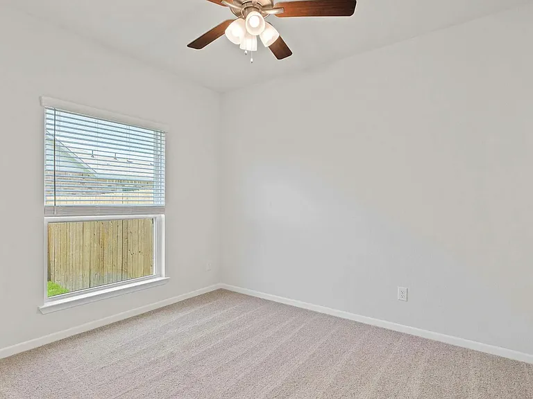 1214 Carnaby Dr — Photo 10