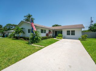 722 SW 28th Ave, Boynton Beach, FL 33435