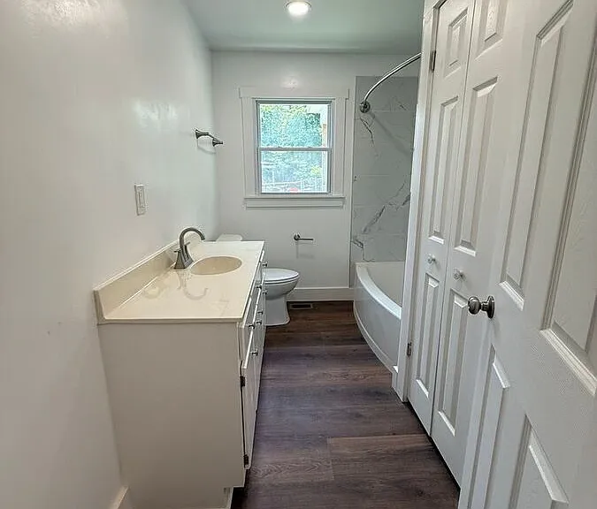 22 McLean St — Photo 13