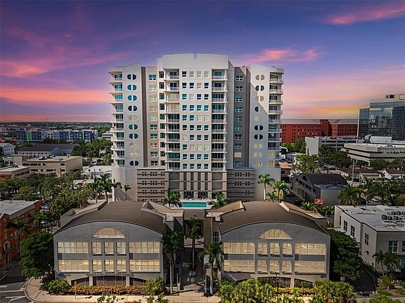 2nd image of 1771 Ringling Blvd Unit 603