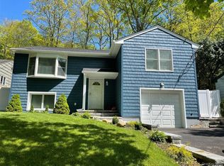 84 Ocean Ave, Northport, NY 11768