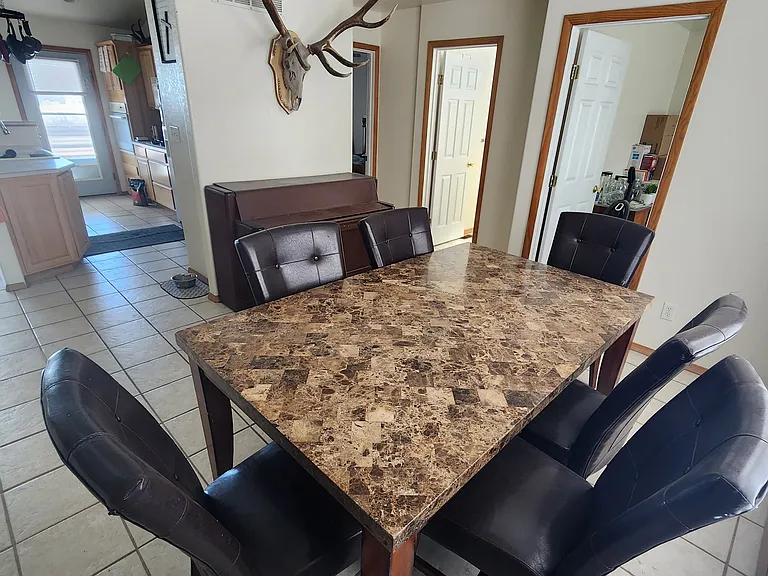 574 S Chimazo Dr — Photo 5