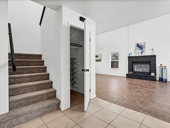 4th image of 9274 N Chance Avenue