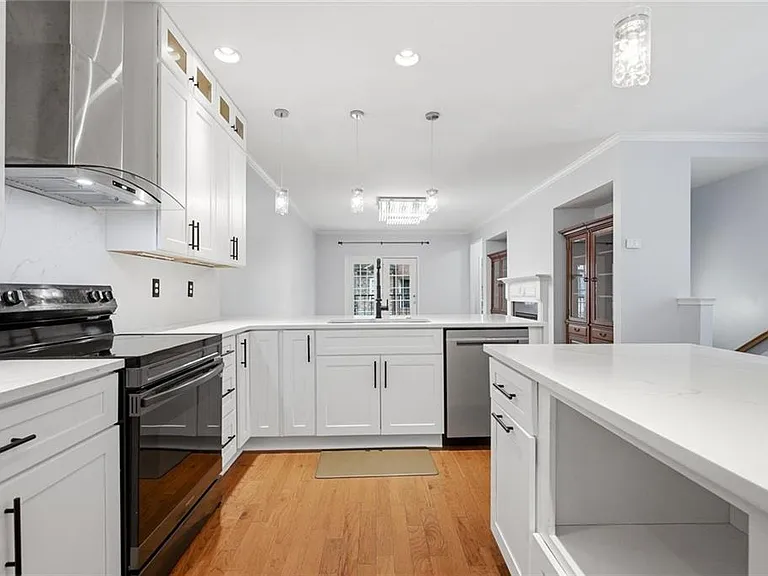 2922 Ashlyn Pointe Dr — Photo 11