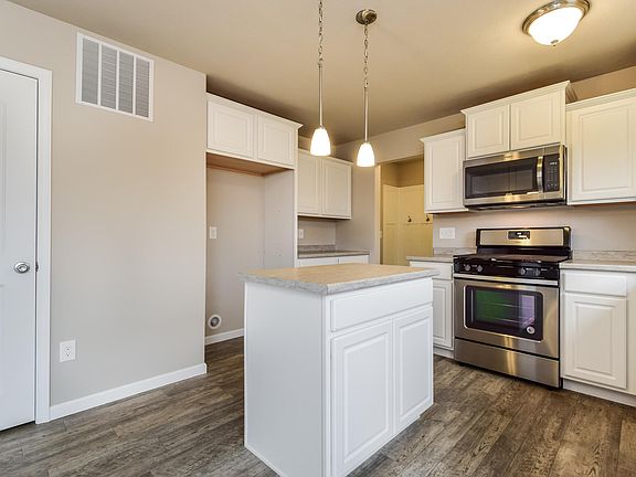 7th image of this home