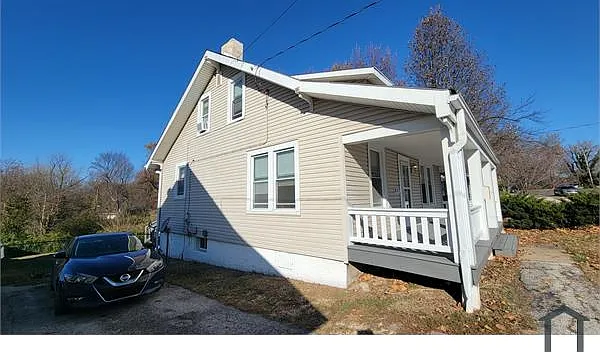 837 N Florissant Rd — Photo 1