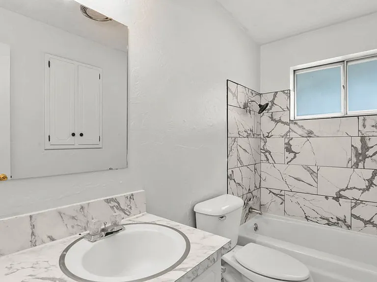 220 E Beech Ave — Photo 16