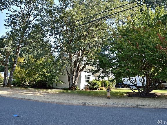 4th image of 6369 Lake Ave SW