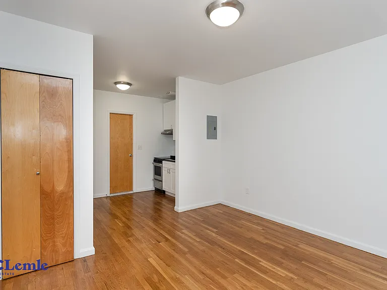 410 E 78th St #2RE — Photo 4