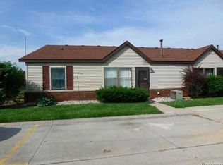 23622 Cottrell St, Clinton Township, MI 48035