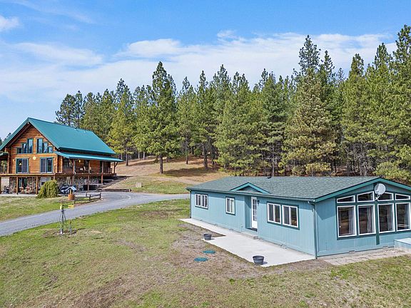 4th image of 1076 Starvation Lake Rd