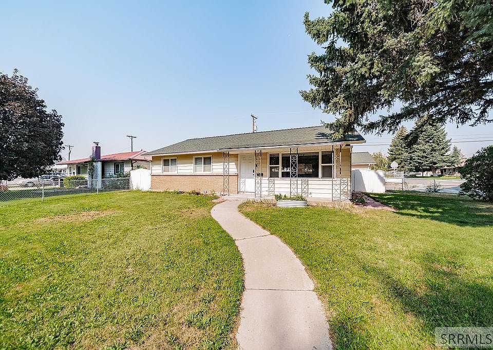 1st image of 556 Westhill Ave