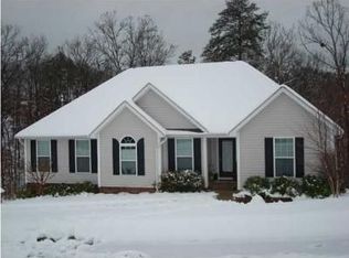 1011 Chariot Dr, Soddy Daisy, TN 37379