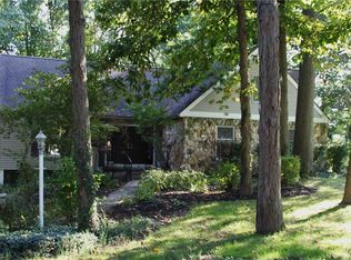 29 Chadbourne Dr, Hudson, OH 44236