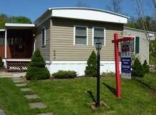 423 Richmond Rd, Imperial, PA 15126