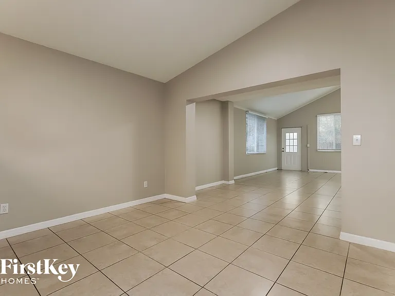 1823 Coyote Pl — Photo 3