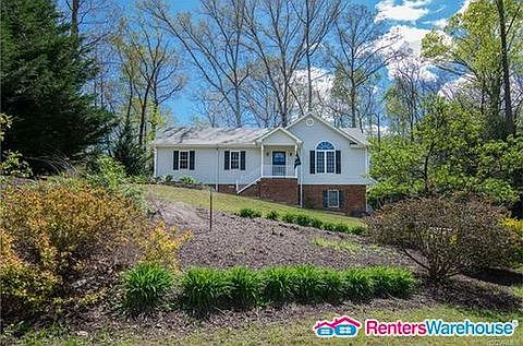 3rd image of 9633 Castleburg Dr