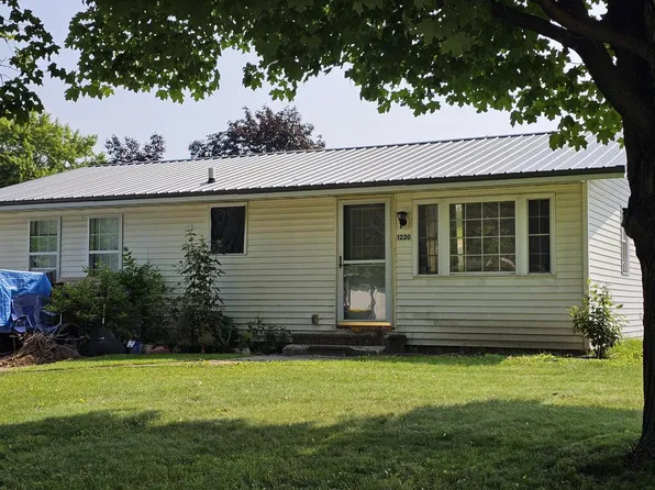 1220 South 16th STREET, Prairie Du Chien, WI 53821