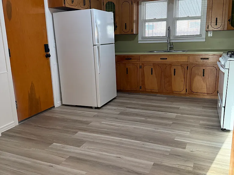 1321 N Avenue I — Photo 9