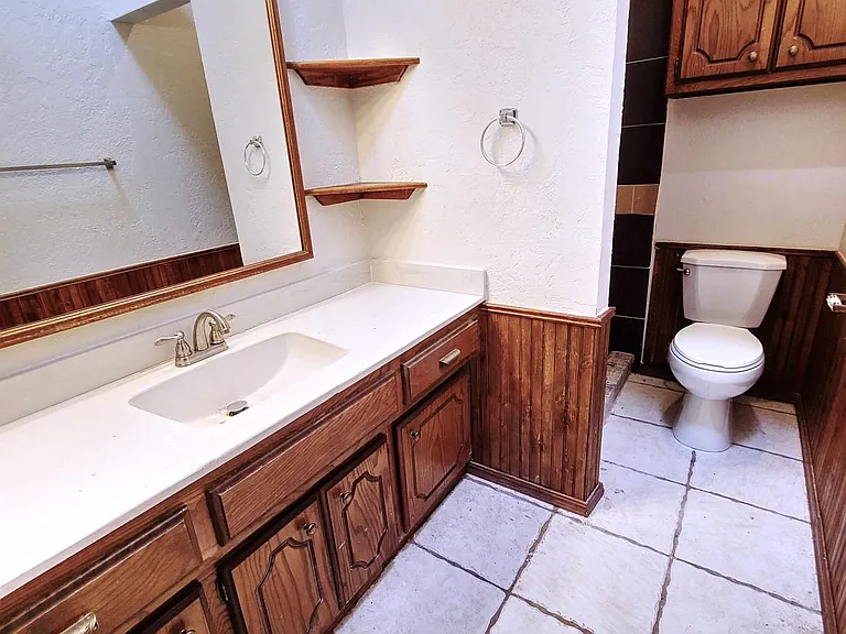 10413 Glascow Dr — Photo 13