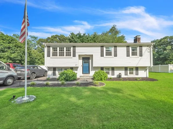 27 Hall St, Mansfield, MA 02048