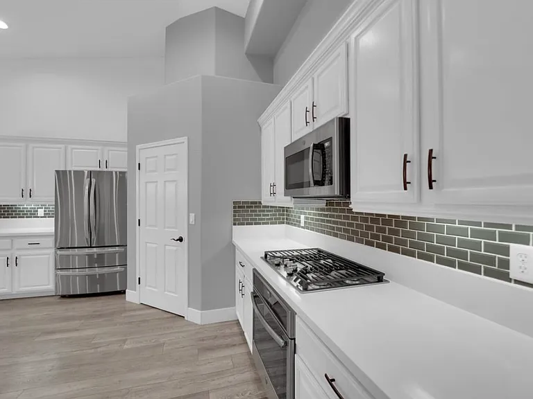 9929 Lago De Coco Ave — Photo 10