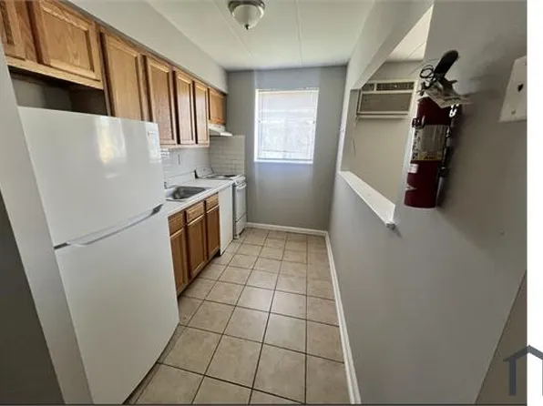 416 S 4th St #A5, Darby, PA 19023