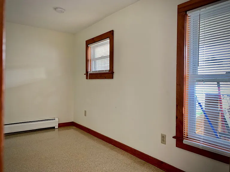 7 Sycamore St #2 — Photo 6