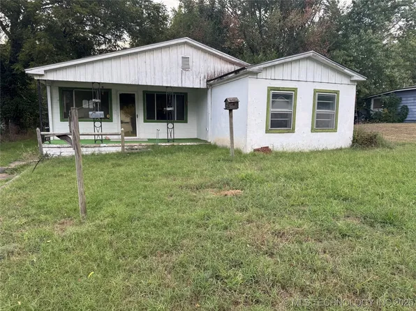610 N 14th St, Collinsville, OK 74021