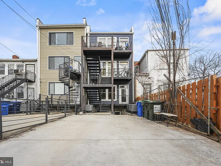 2419 Benning Rd NE — Photo 20