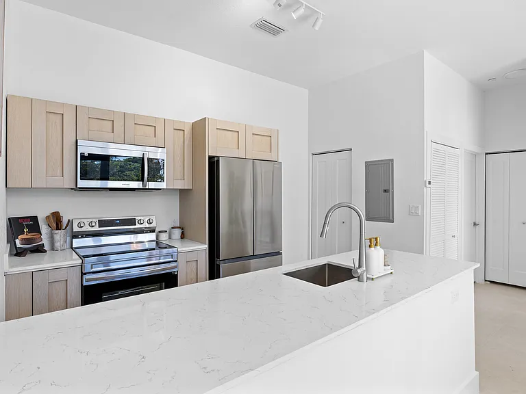 Cauley Residences by Trion Living — Photo 18
