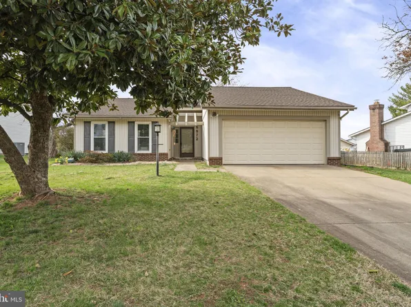 8872 Butternut St, Manassas, VA 20110