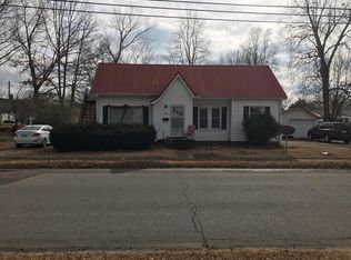 206 Cherry Ave, Mc Kenzie, TN 38201