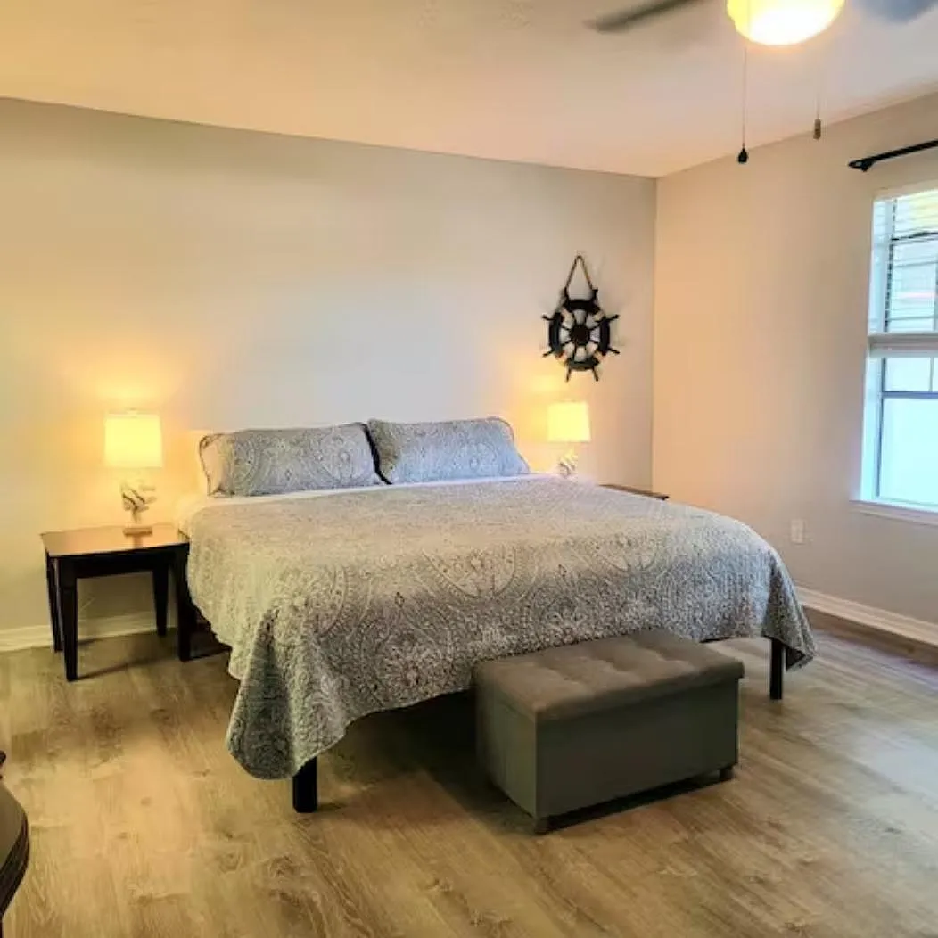 1 bed, 900 sqft, $1,525 — Photo 3