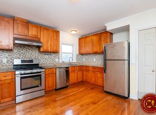 11 Clinton St FLOOR 1, Newton, MA 02458