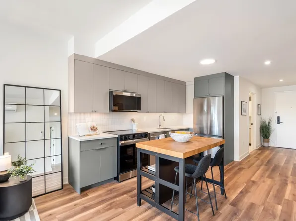 857 Communipaw Avenue image 7 of 25