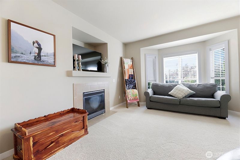 5th image of 18949 137th Street SE