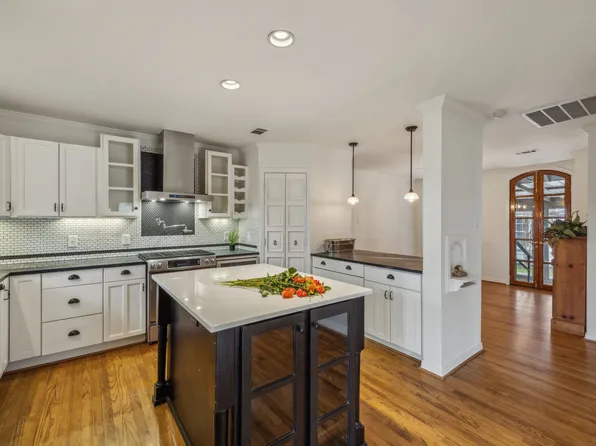 10016 Lake Gardens Dr, Dallas, TX 75218