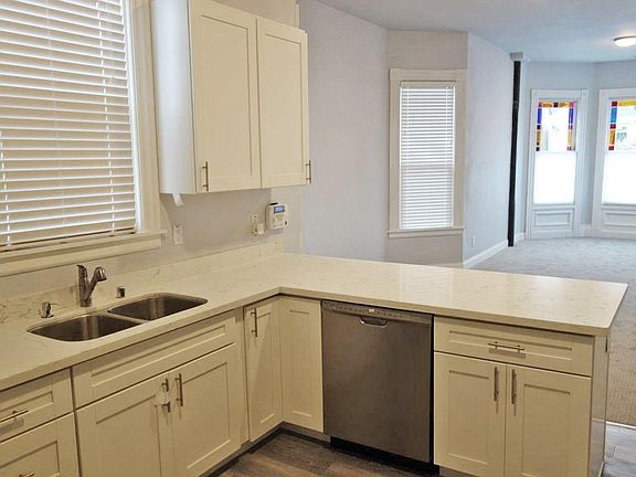 3rd image of 2141 E 15th St
