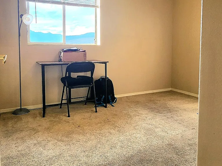 Upstairs bedroom 1