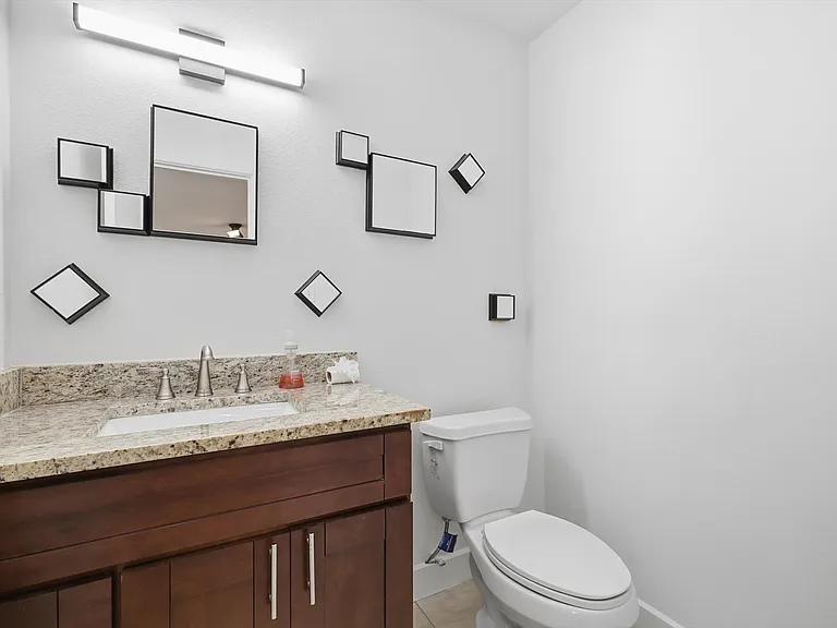 6207 Royal Ln — Photo 19