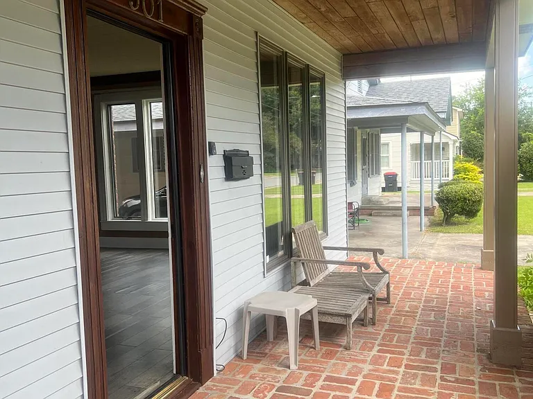 501 Saint Patrick St — Photo 4
